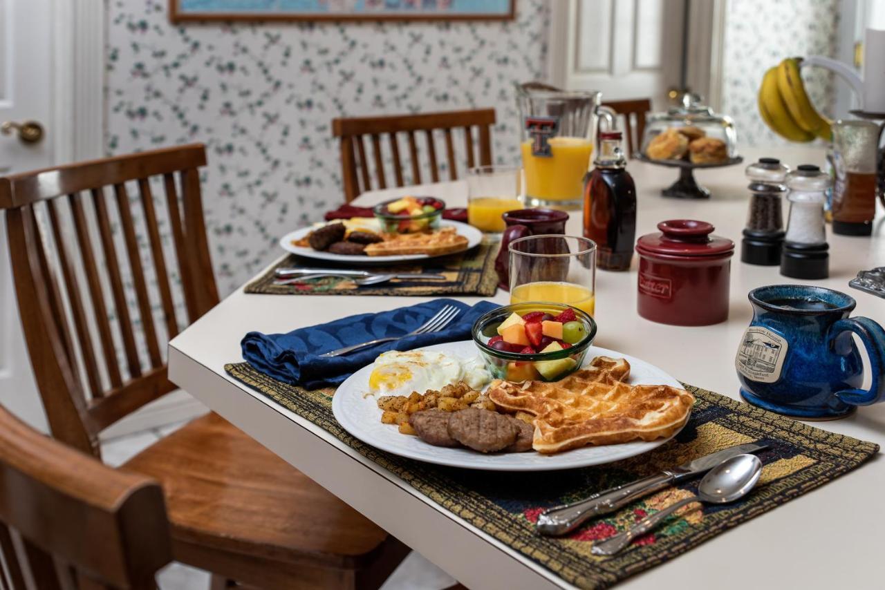 Woodrow House Bed & Breakfast Lubbock Bagian luar foto