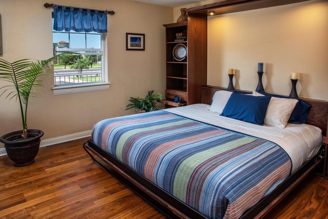 Woodrow House Bed & Breakfast Lubbock Bagian luar foto